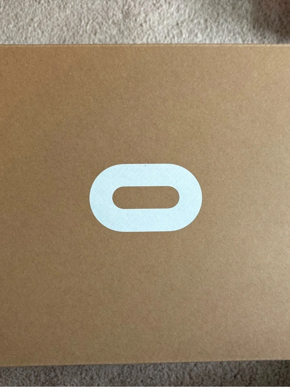 Oculus Elite Strap in White and Black